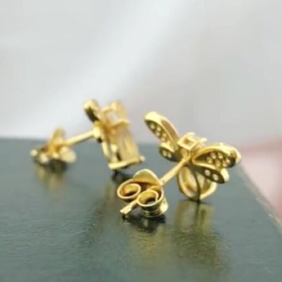 Sold Genuine CITRINE bee stud earrings. - Picture 3 of 6